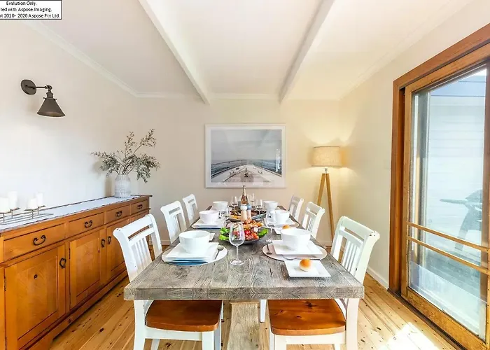 Entire Nelson Bay Home Walk To The Beach And Town Centre